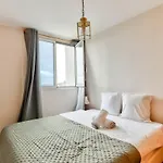 1br Flat View On Eiffel Tower&sacré-coeur