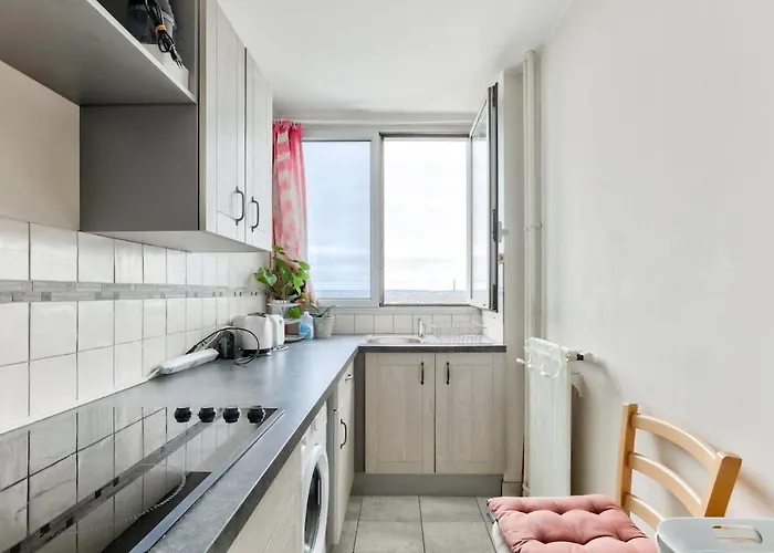 Appartement 1br Flat View On Eiffel Tower&sacré-coeur Paris
