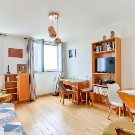 1br Flat View On Eiffel Tower And Sacre-coeur 파리